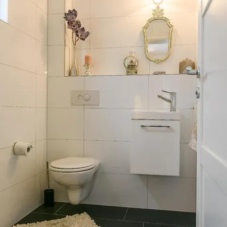 Freistehendes Auf 2 Etagen Mit 2 Terrassen Und Grossem Privatem Garten Mit Grill Holiday home *